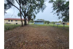 945 MARION DRIVE, MOUNT DORA, FL 32757 - MLS#MFRG5102992