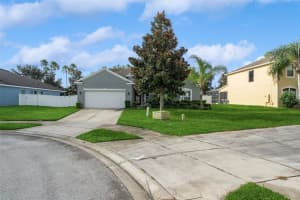 2496 PLUMADORE DRIVE, GRAND ISLAND, FL 32735 - MLS#MFRG5103011