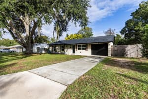 1240 CEDAR AVENUE, TAVARES, FL 32778 - MLS#MFRG5103013