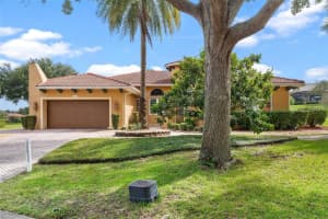 38800 HARBORWOODS PLACE, LADY LAKE, FL 32159 - MLS#MFRG5103070