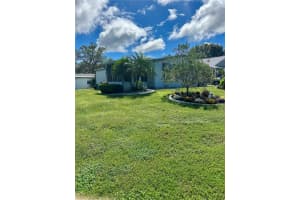 1701 PALM AIRE DRIVE, LADY LAKE, FL 32159 - MLS#MFRG5103112