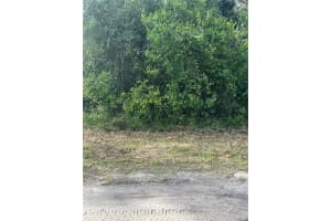 PT LTS 120-122 LK EUSTIS HERRICK AVENUE, EUSTIS, FL 32726 Sold 02/20/26