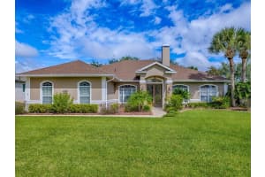 564 DOWLING CIRCLE, LADY LAKE, FL 32159 - MLS#MFRG5103284