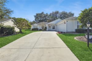 4936 SAWGRASS LAKE CIRCLE, LEESBURG, FL 34748 - MLS#MFRG5103329