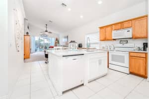 16714 FRESH MEADOW DRIVE, CLERMONT, FL 34714 - MLS#MFRG5103335