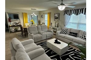 MLS# MFRG5103347, Tavares, Florida 32778