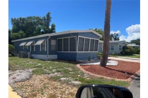 212 PARADISE S, LEESBURG, FL 34788 - MLS#MFRG5103348