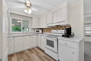 336 IVANHOE CIRCLE, LADY LAKE, FL 32159 - MLS#MFRG5103380