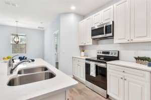 944 BELLE OAK DRIVE, LEESBURG, FL 34748 - MLS#MFRG5103563