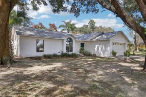 212 EASTRIDGE DRIVE, EUSTIS, FL 32726 - MLS#MFRG5103677