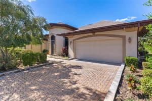 38633 LAKEVIEW WALK, LADY LAKE, FL 32159 - MLS#MFRG5103679