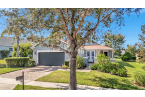 109 FALLING ACORN AVENUE, GROVELAND, FL 34736 - MLS#MFRG5103725