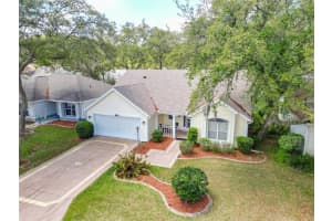208 DESOTA COURT, LADY LAKE, FL 32159 - MLS#MFRG5103764