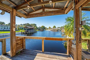 945 TODD WAY, TAVARES, FL 32778 - MLS#MFRG5103776