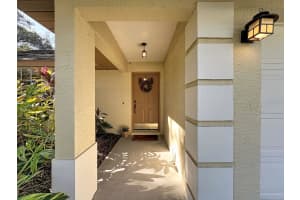 10040 SILVER BLUFF DRIVE, LEESBURG, FL 34788 Sold 12/19/25