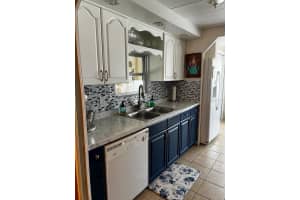 15 WILDERNESS DRIVE, LAKE PANASOFFKEE, FL 33538 - MLS#MFRG5103845