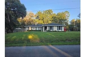 5925 165TH COURT, OCKLAWAHA, FL 32179 - MLS#MFRG5103946