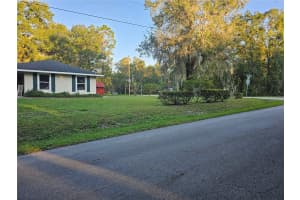 5925 165TH COURT, OCKLAWAHA, FL 32179 - MLS#MFRG5103946