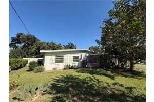 2200 BUTLER STREET, LEESBURG, FL 34748 - MLS#MFRG5104109