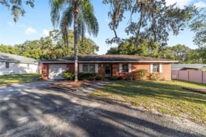 206 FOUNTAIN STREET, FRUITLAND PARK, FL 34731 Sold 12/16/25
