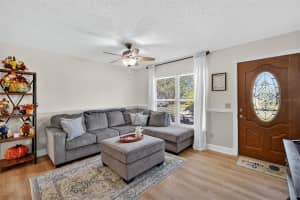 1239 PADGETT CIRCLE, LADY LAKE, FL 32159 - MLS#MFRG5104155