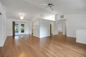 36629 FRANCIS DRIVE, GRAND ISLAND, FL 32735 - MLS#MFRG5104243