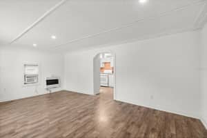 37547 WASHINGTON AVENUE, UMATILLA, FL 32784 - MLS#MFRG5104350