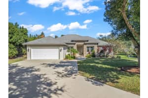 562 DOWLING CIRCLE, LADY LAKE, FL 32159 - MLS#MFRG5104366