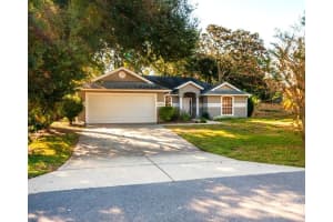 2728 LAKE LANDING BOULEVARD, EUSTIS, FL 32726 - MLS#MFRG5104405
