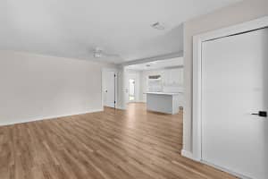 323 LADY LAKE BOULEVARD, LADY LAKE, FL 32159 - MLS#MFRG5104421