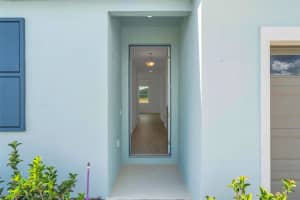 1018 SWAMP CHESTNUT LOOP, LADY LAKE, FL 32159 - MLS#MFRG5104503