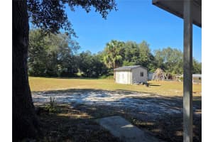 17586 133RD COURT, WEIRSDALE, FL 32195 - MLS#MFRG5104604