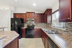 2179 BEXLEY DRIVE, TAVARES, FL 32778 - MLS#MFRG5104612