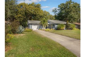 4221 LAKE ELEANOR DRIVE, MOUNT DORA, FL 32757 - MLS#MFRG5104625