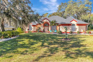 33025 LAKE BEND CIRCLE, LEESBURG, FL 34788 - MLS#MFRG5104697