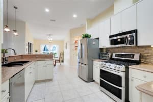 5304 FANTASY WAY, LEESBURG, FL 34748 - MLS#MFRG5104762