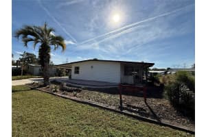 2 GROVE TRAIL, WILDWOOD, FL 34785 - MLS#MFRG5104802