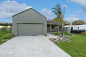 430 SKYFIELD COURT, LADY LAKE, FL 32159 - MLS#MFRG5104864