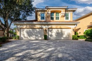 33 CAMINO REAL ##303, HOWEY IN THE HILLS, FL 34737 - MLS#MFRG5104869