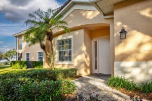 33 CAMINO REAL ##303, HOWEY IN THE HILLS, FL 34737 - MLS#MFRG5104869