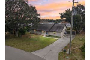 43 LAKE JACKSON DRIVE, MASCOTTE, FL 34753 - MLS#MFRG5104896