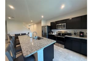 1204 PORT BLUE WAY, LADY LAKE, FL 32159 - MLS#MFRG5104903