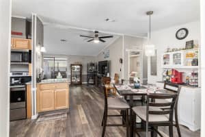 1727 HILTON HEAD BOULEVARD, LADY LAKE, FL 32159 - MLS#MFRG5104951