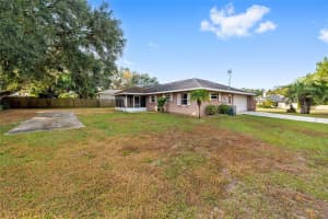 301 WOODLAND TRAIL, LADY LAKE, FL 32159 - MLS#MFRG5104995