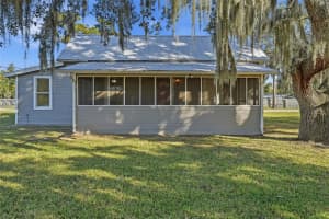19402 5TH STREET, UMATILLA, FL 32784 - MLS#MFRG5105055