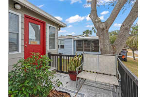 928 OLEANDER STREET, LADY LAKE, FL 32159 - MLS#MFRG5105063