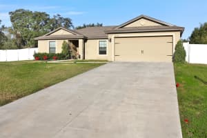 35729 ROSE MOSS AVENUE, LEESBURG, FL 34788 - MLS#MFRG5105076