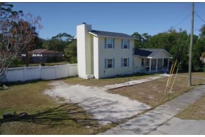 811 DISSTON AVENUE, TAVARES, FL 32778 - MLS#MFRG5105079