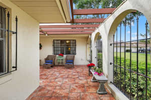 100 TREMAIN STREET, MOUNT DORA, FL 32757 - MLS#MFRG5105185