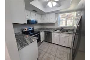 18101 SANDALWOOD DRIVE, WILDWOOD, FL 34785 - MLS#MFRG5105357